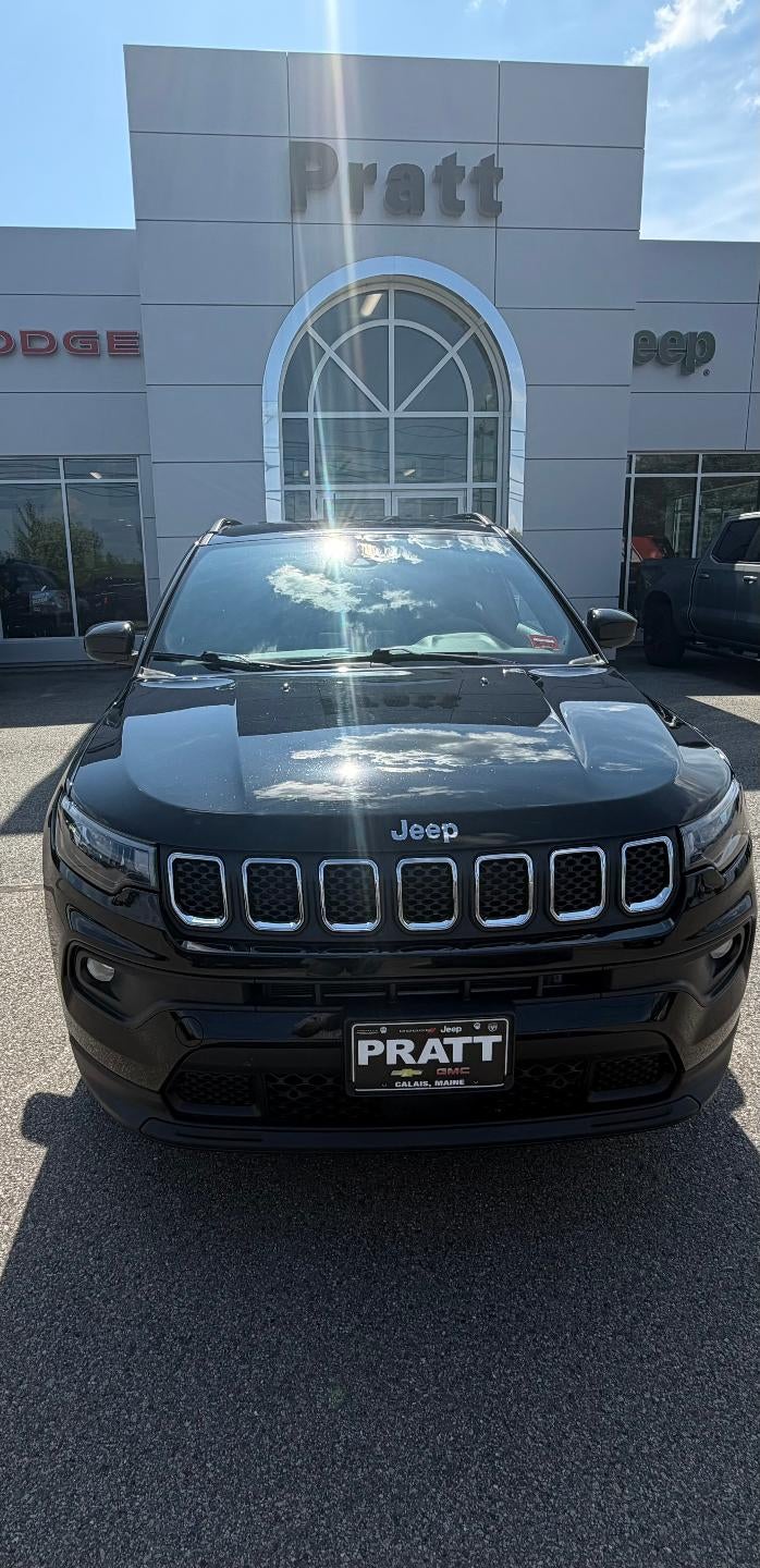 2023 Jeep Compass Latitude 4x4 in Diamond Black Crystal Pearlcoat — front three-quarter view
